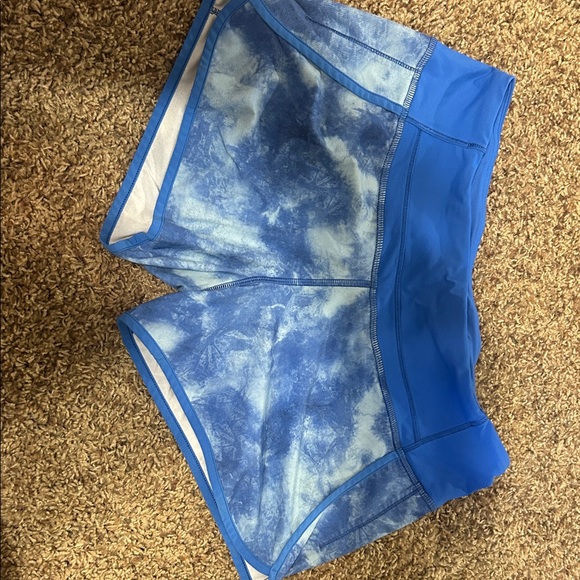 lululemon athletica Blue Patterned Athletic Shorts - Picture 1 of 3